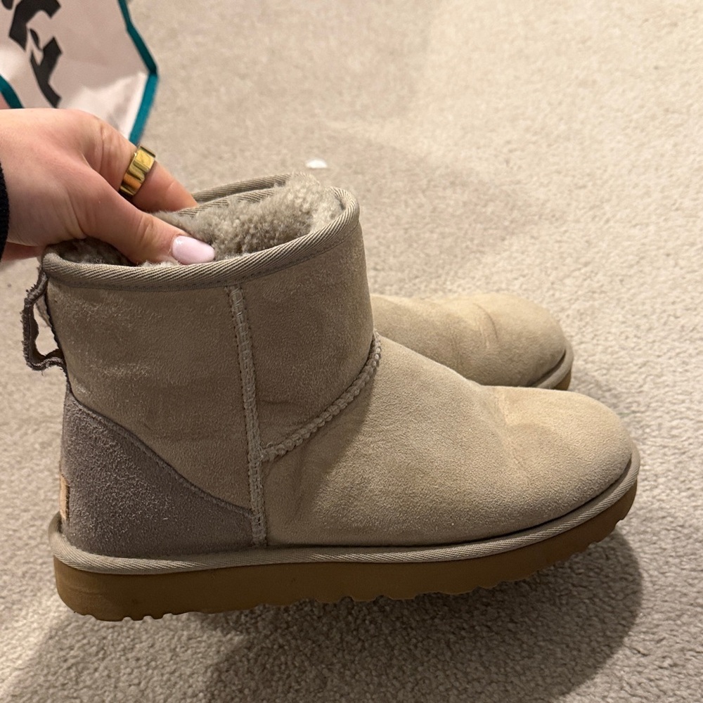 Ugg mini Boots